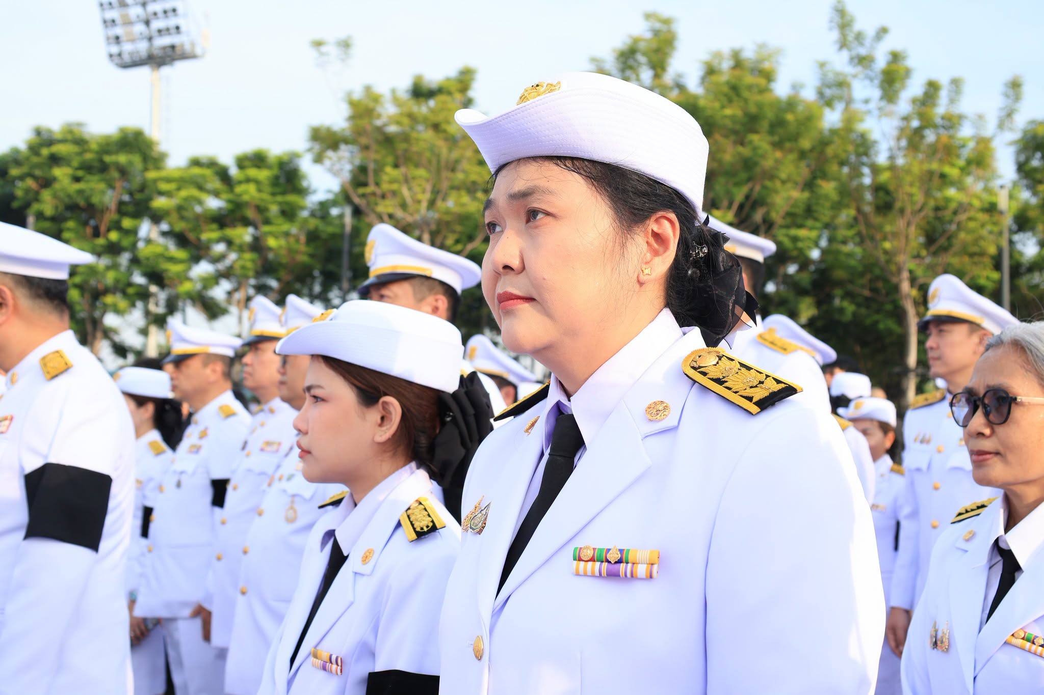 title - ส.ป.ก. ร่วมวางพวงมาลาถวายบังคมพระบรมราชานุสาวรีย์พระบาทสมเด็จพระบรมชนกาธิเบศร มหาภูมิพลอดุลยเดชมหาราช บรมนาถบพิตร เนื่องใน 